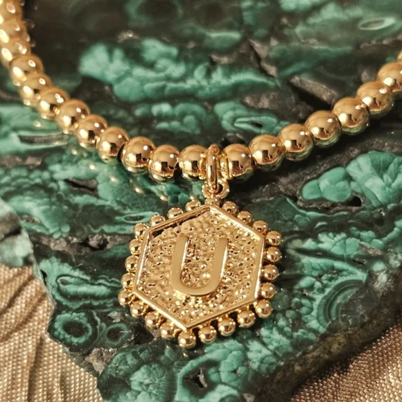 NEW Elegant Gold Beaded Initial "U" Bracelet B1P21 - Picture 1 of 6